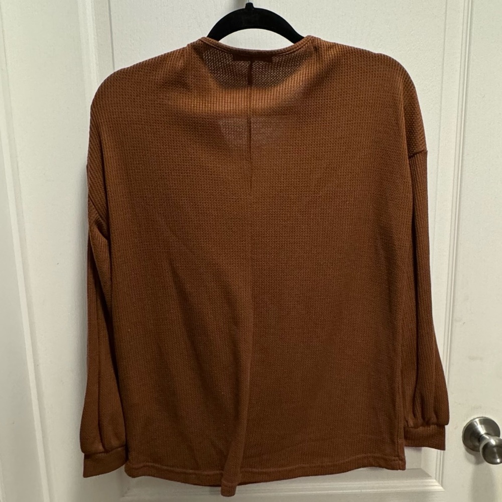 Women’s Long Sleeve V Neck Ribbed Button brown Knit Sweater SzM BTFBM - Picture 2 of 7